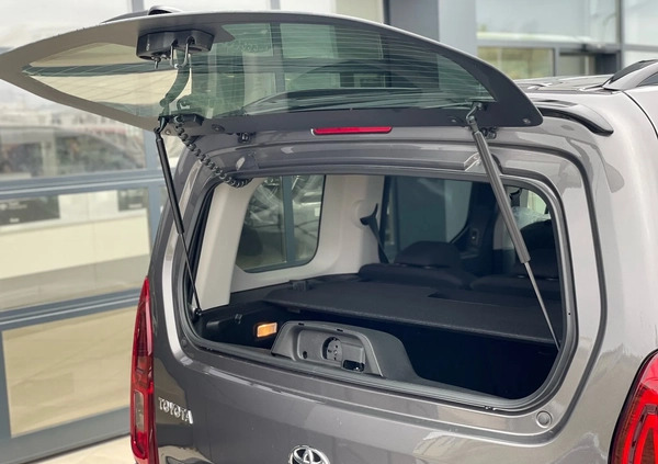 Toyota Proace City Verso cena 141896 przebieg: 1, rok produkcji 2023 z Borek Wielkopolski małe 154